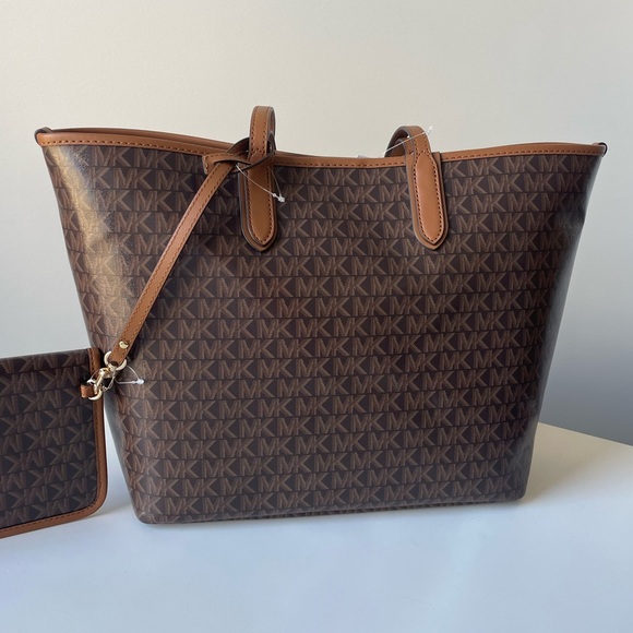 NWT MICHAEL Michael Kors Eliza Large East West Open Snap Tote in Brown Acorn - Picture 3 of 15